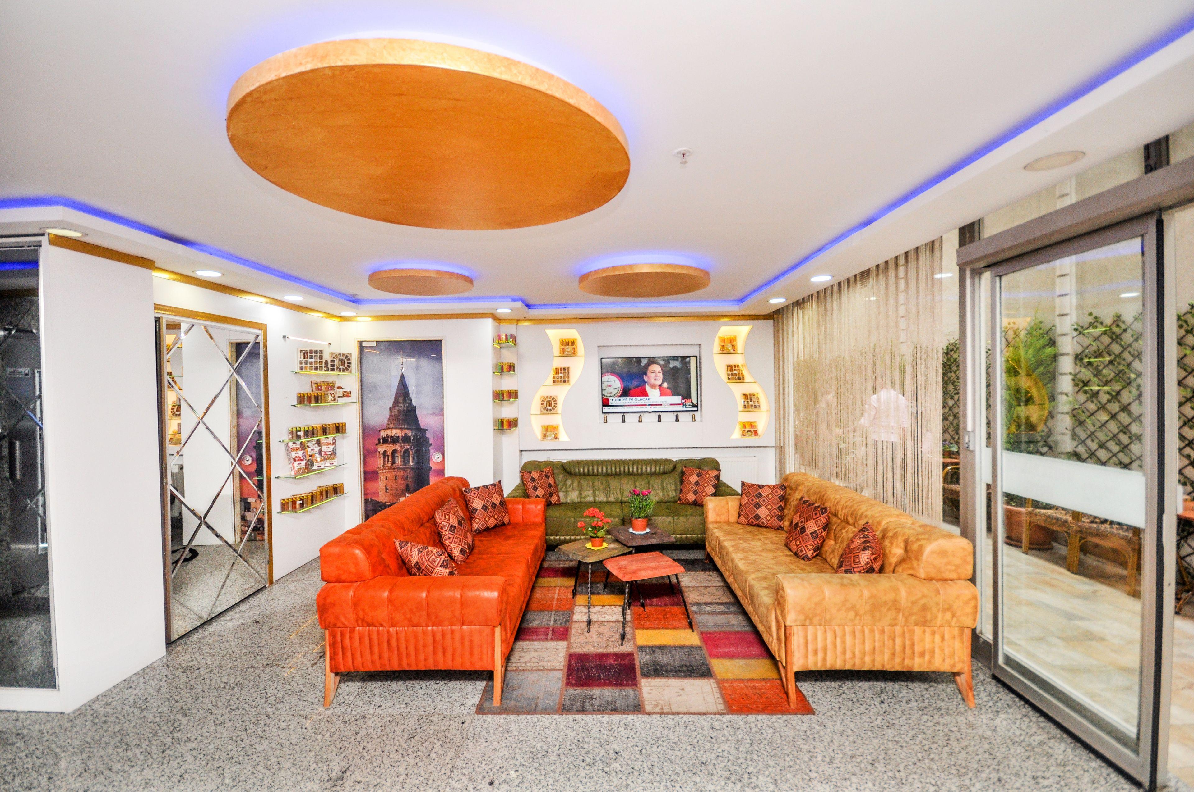 White Palace Hotel — Fotos 1